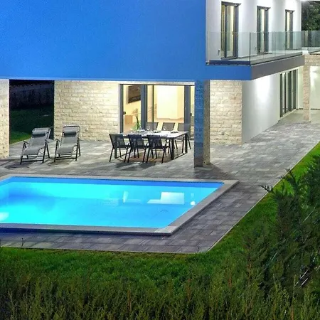 With 2 Pools Poreč