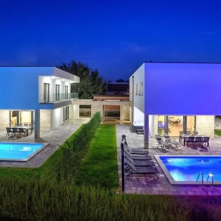 Villa With 2 Pools *