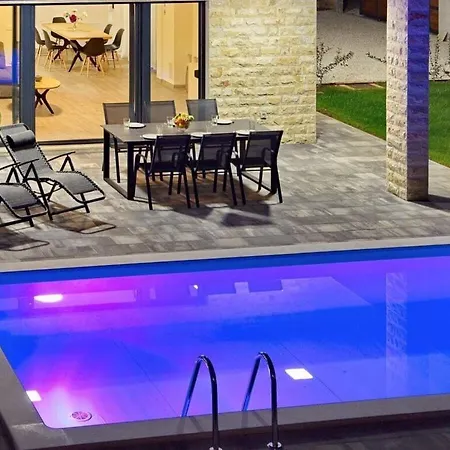 With 2 Pools *